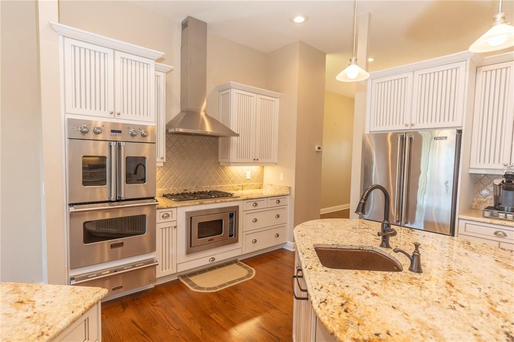 For Sale: $3,577,700 (4 beds, 3 baths, 4155 Square Feet)