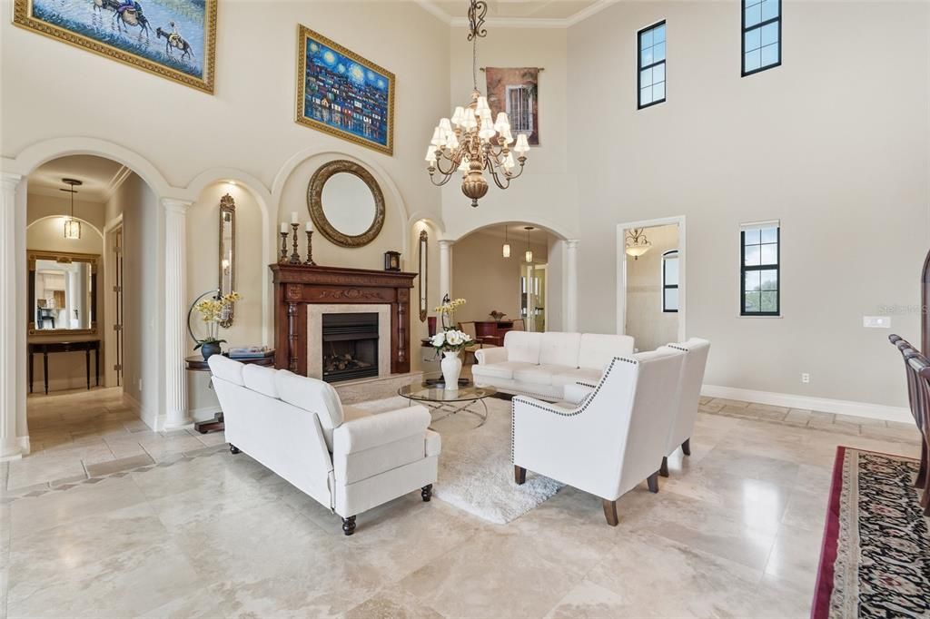 En Venta: $2,300,000 (4 camas, 4 baños, 5655 Pies cuadrados)