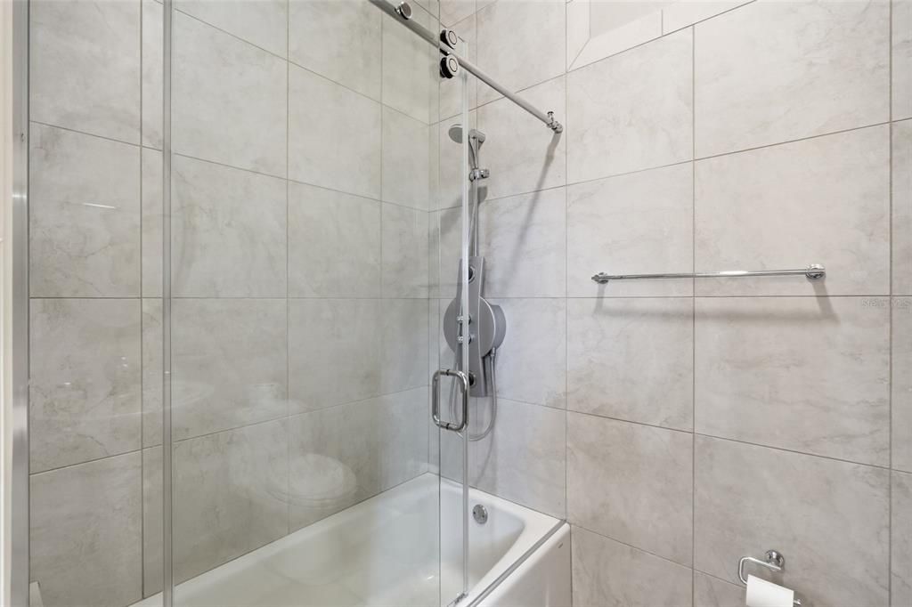 En Venta: $2,300,000 (4 camas, 4 baños, 5655 Pies cuadrados)