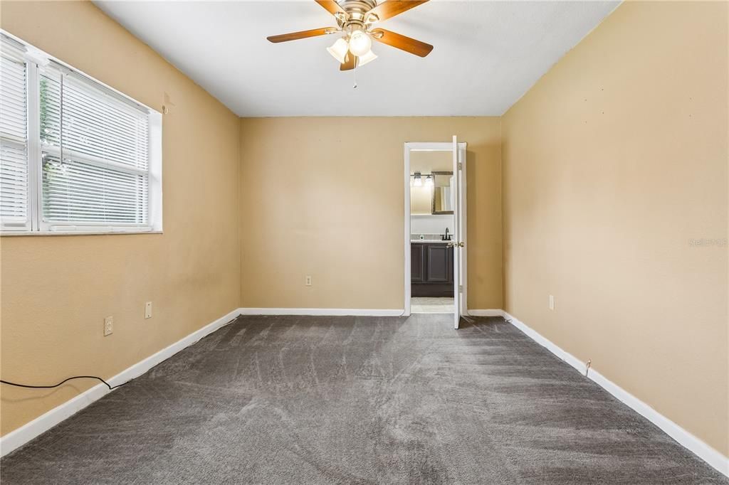 For Rent: $2,100 (3 beds, 2 baths, 1500 Square Feet)