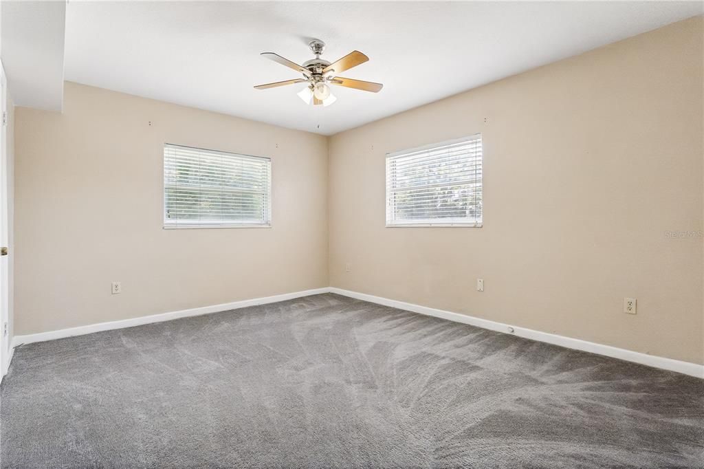 For Rent: $2,100 (3 beds, 2 baths, 1500 Square Feet)