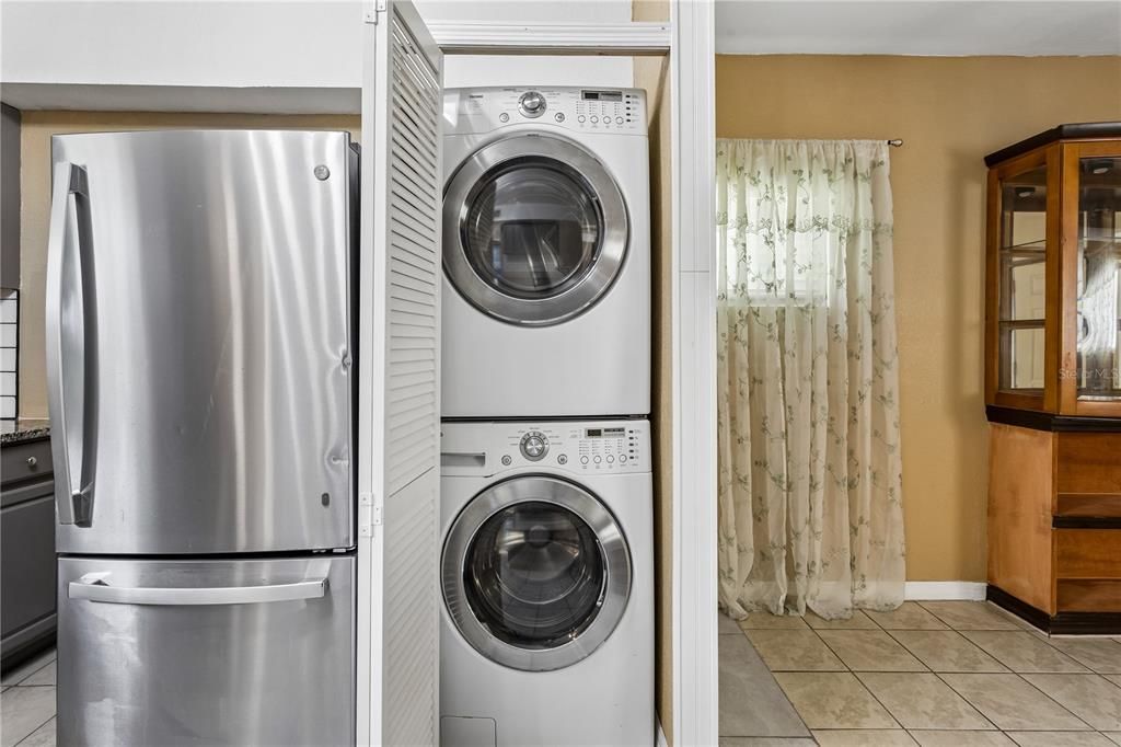 For Rent: $2,100 (3 beds, 2 baths, 1500 Square Feet)