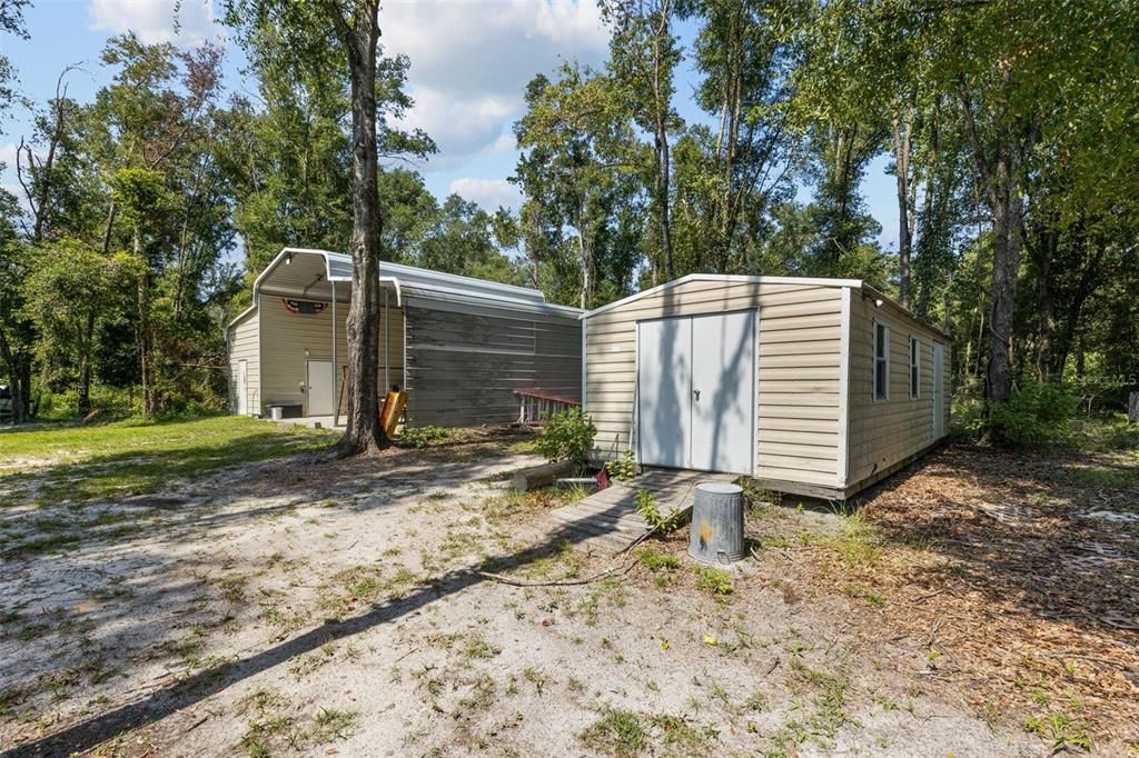 For Sale: $399,900 (4 beds, 2 baths, 1976 Square Feet)