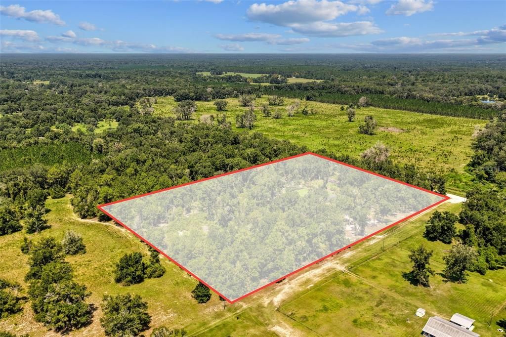 For Sale: $399,900 (4 beds, 2 baths, 1976 Square Feet)