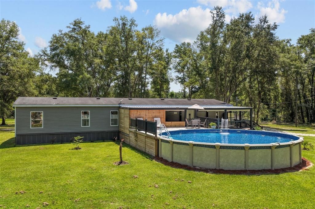 For Sale: $399,900 (4 beds, 2 baths, 1976 Square Feet)