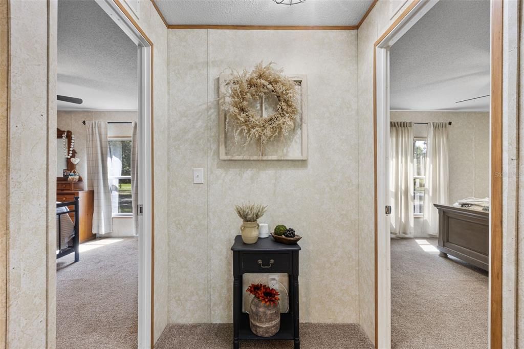 For Sale: $399,900 (4 beds, 2 baths, 1976 Square Feet)