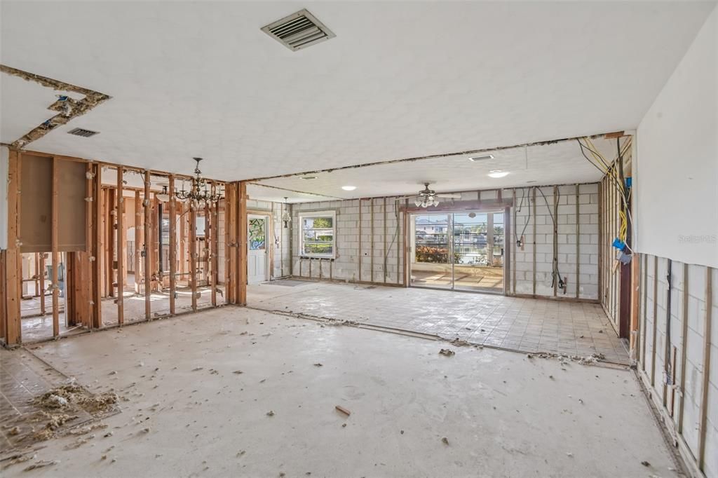 На продажу: $849,999 (3 спален, 3 ванн, 1656 Квадратных фут)