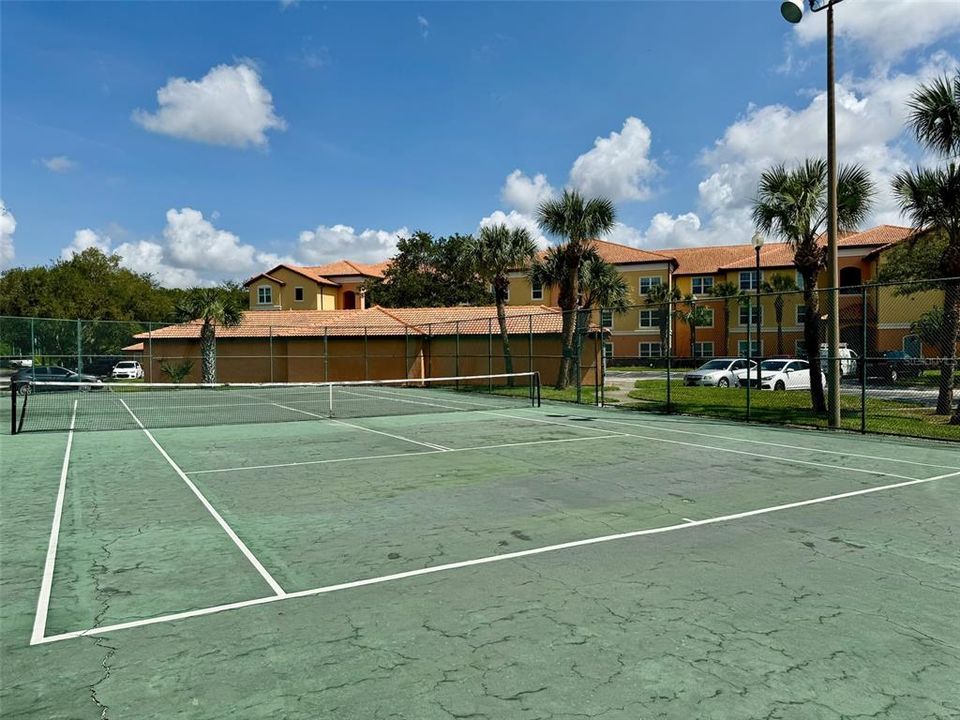 For Rent: $2,000 (3 beds, 2 baths, 1232 Square Feet)