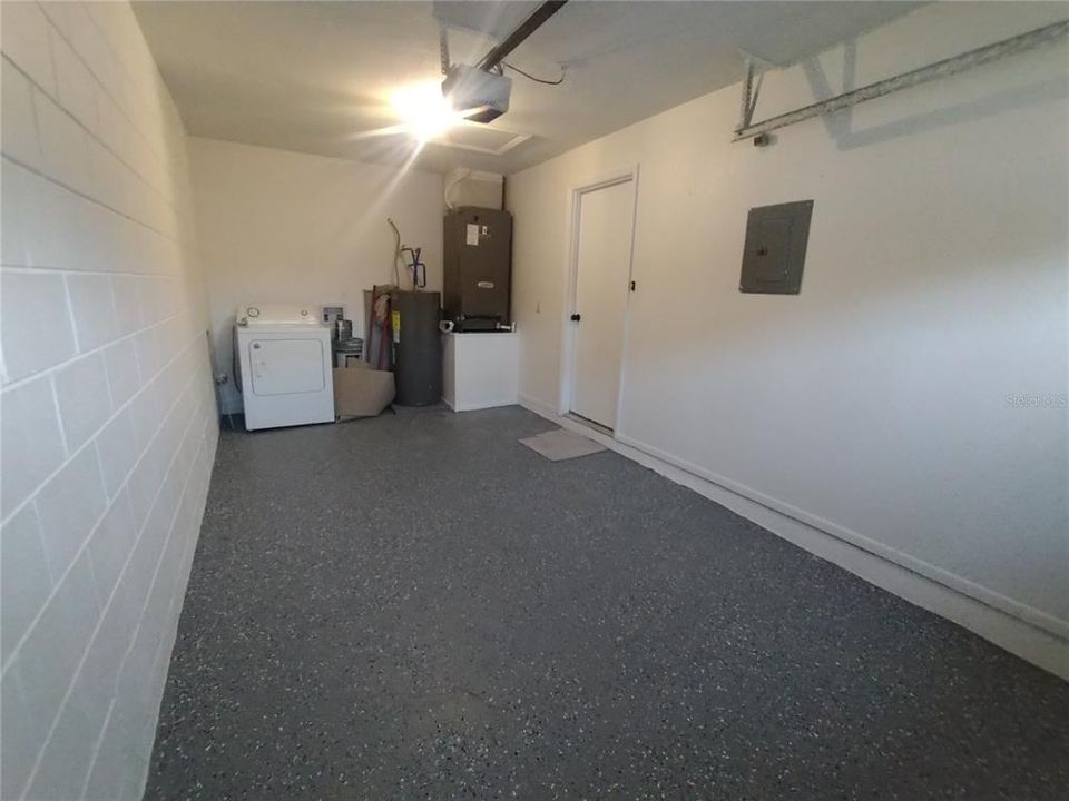 For Sale: $314,900 (3 beds, 2 baths, 1097 Square Feet)