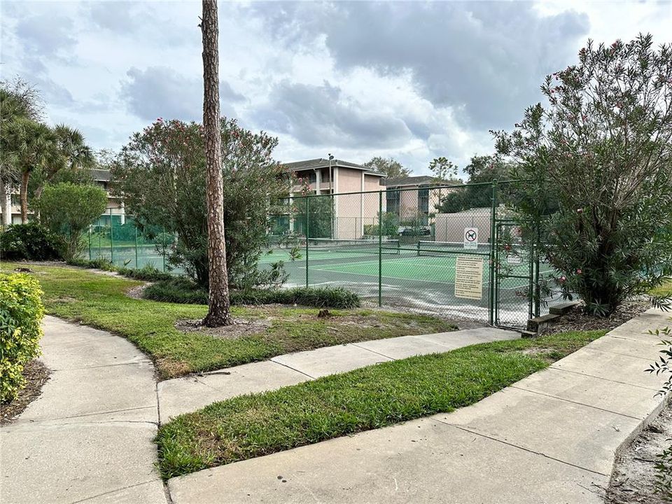 For Rent: $1,100 (1 beds, 1 baths, 496 Square Feet)