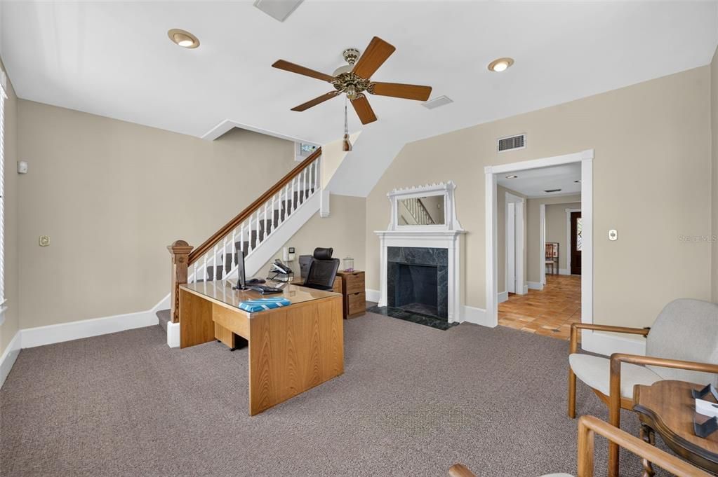 For Sale: $279,900 (0 beds, 0 baths, 1708 Square Feet)