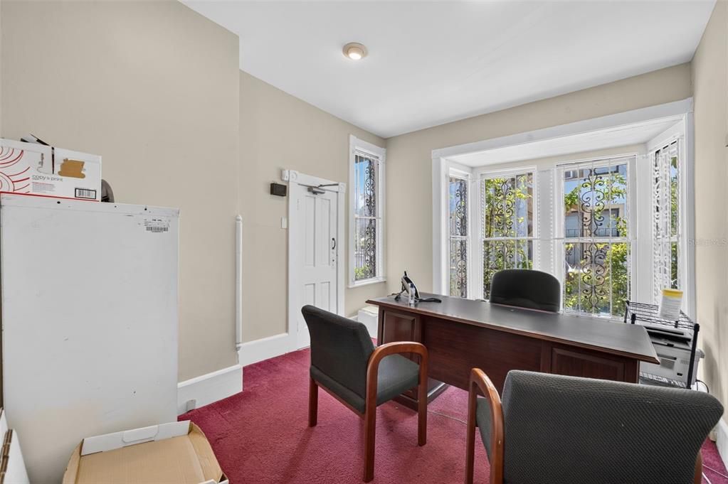 For Sale: $279,900 (0 beds, 0 baths, 1708 Square Feet)