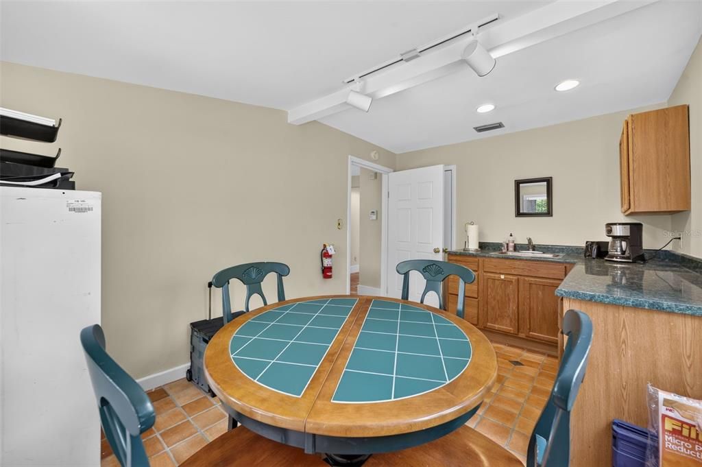 For Sale: $279,900 (0 beds, 0 baths, 1708 Square Feet)