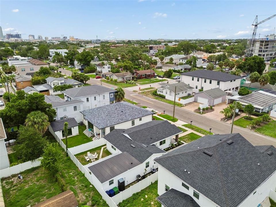 For Rent: $2,700 (2 beds, 1 baths, 643 Square Feet)