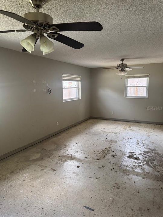 En Venta: $259,900 (3 camas, 3 baños, 1729 Pies cuadrados)