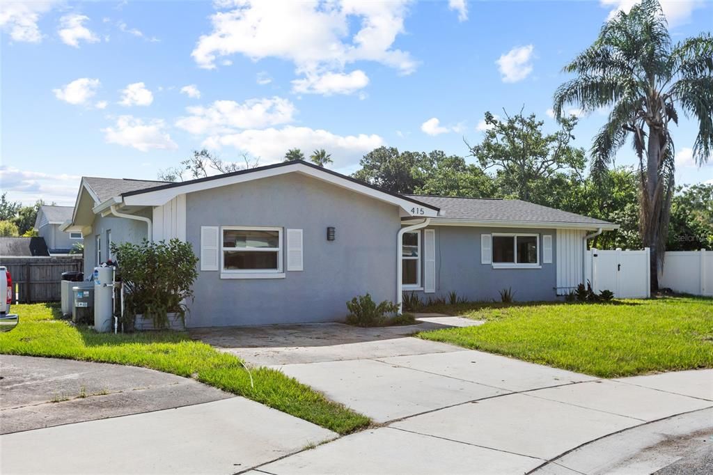 For Sale: $349,900 (3 beds, 1 baths, 1583 Square Feet)