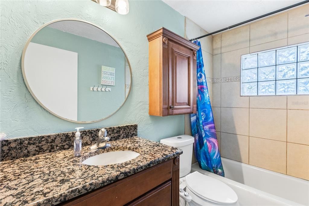 For Sale: $349,900 (3 beds, 1 baths, 1583 Square Feet)