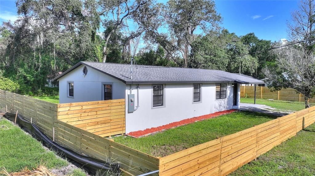 For Sale: $369,000 (3 beds, 2 baths, 1176 Square Feet)
