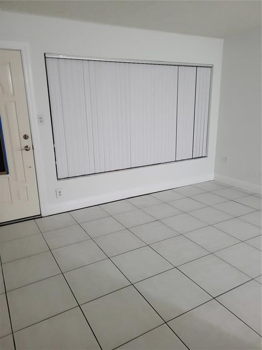 En Renta: $2,395 (4 camas, 2 baños, 1720 Pies cuadrados)