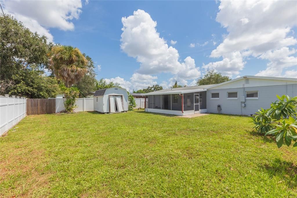 For Sale: $379,900 (3 beds, 2 baths, 1209 Square Feet)