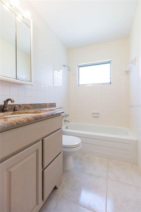 For Sale: $379,900 (3 beds, 2 baths, 1209 Square Feet)