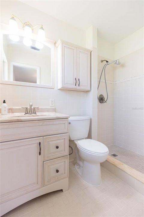 For Sale: $379,900 (3 beds, 2 baths, 1209 Square Feet)