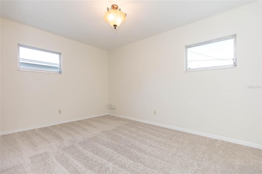 For Sale: $379,900 (3 beds, 2 baths, 1209 Square Feet)