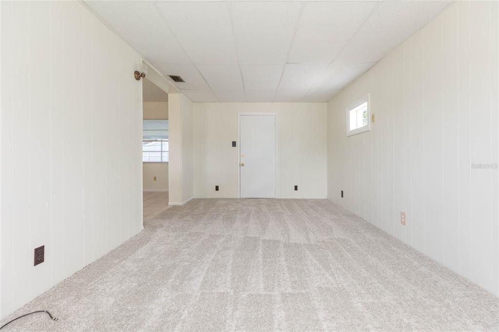 For Sale: $379,900 (3 beds, 2 baths, 1209 Square Feet)
