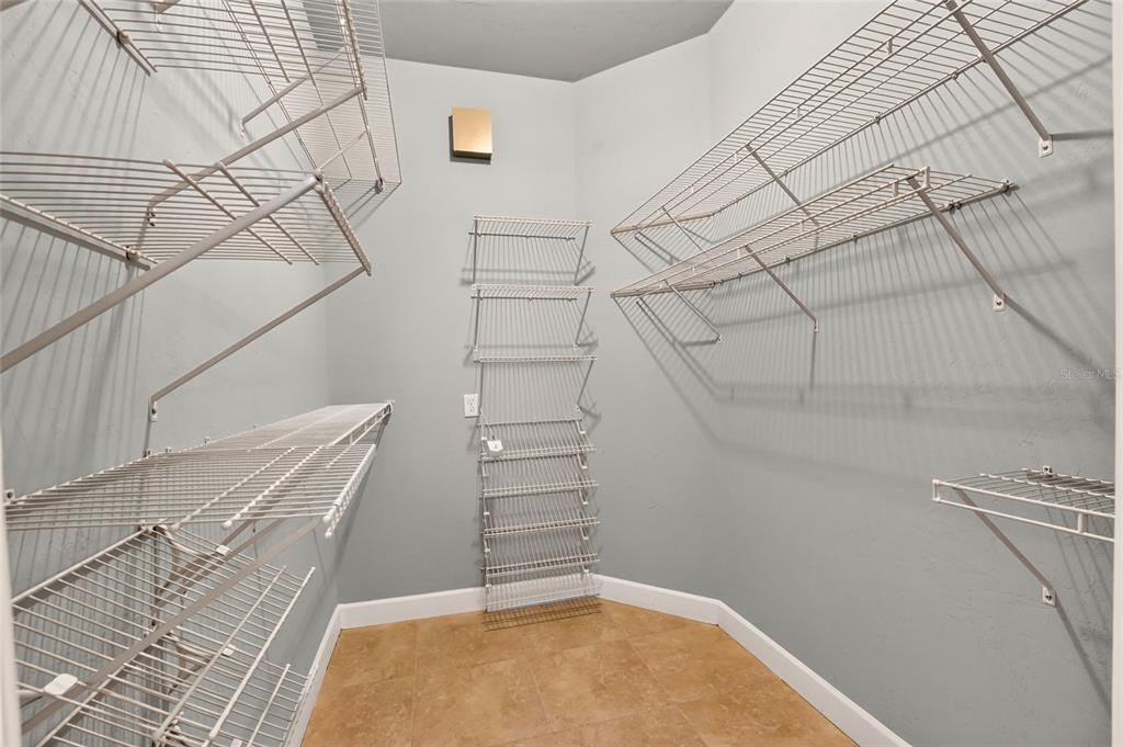For Sale: $300,000 (3 beds, 2 baths, 1455 Square Feet)
