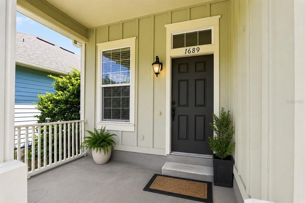 For Sale: $300,000 (3 beds, 2 baths, 1455 Square Feet)
