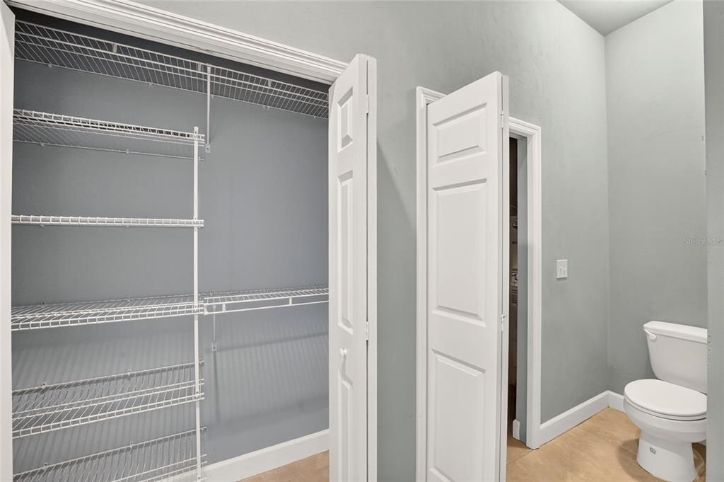 For Sale: $300,000 (3 beds, 2 baths, 1455 Square Feet)