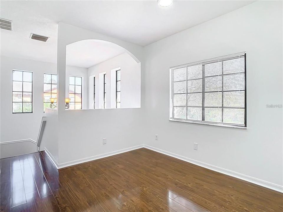 En Renta: $2,300 (3 camas, 2 baños, 1832 Pies cuadrados)
