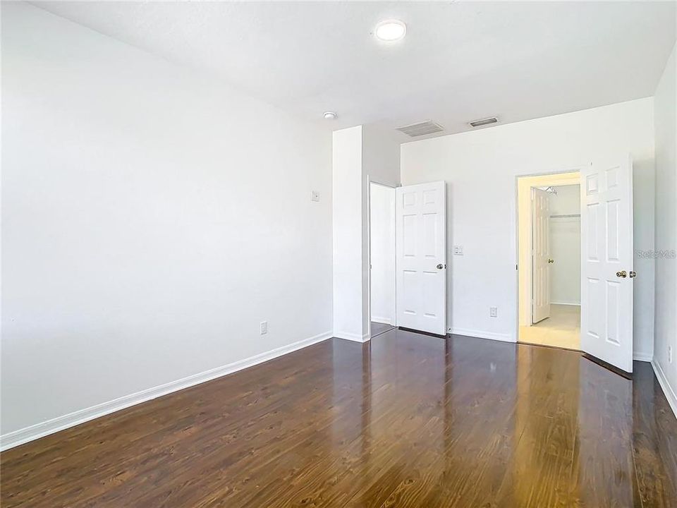 En Renta: $2,300 (3 camas, 2 baños, 1832 Pies cuadrados)