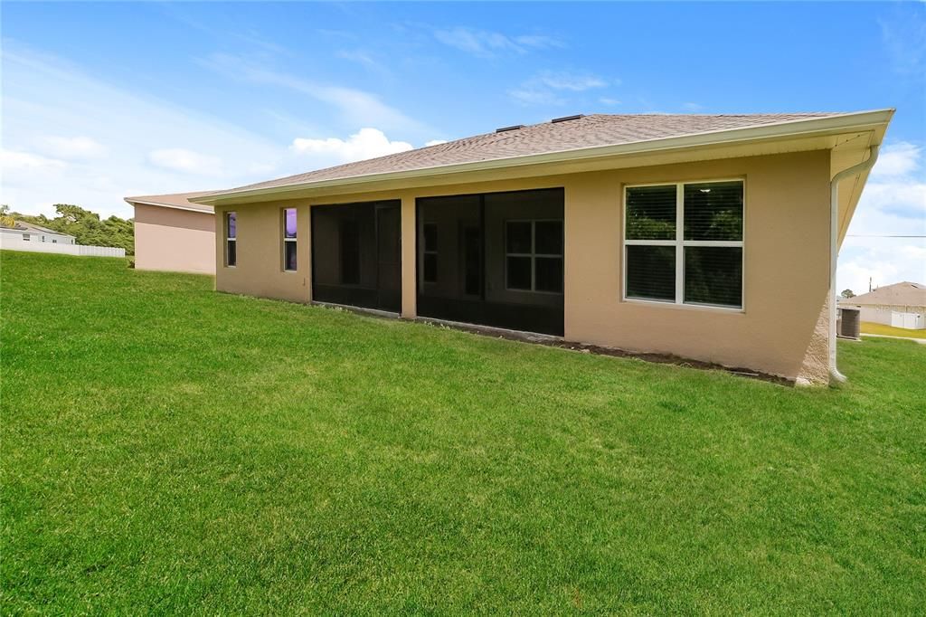En Venta: $325,000 (4 camas, 2 baños, 2169 Pies cuadrados)