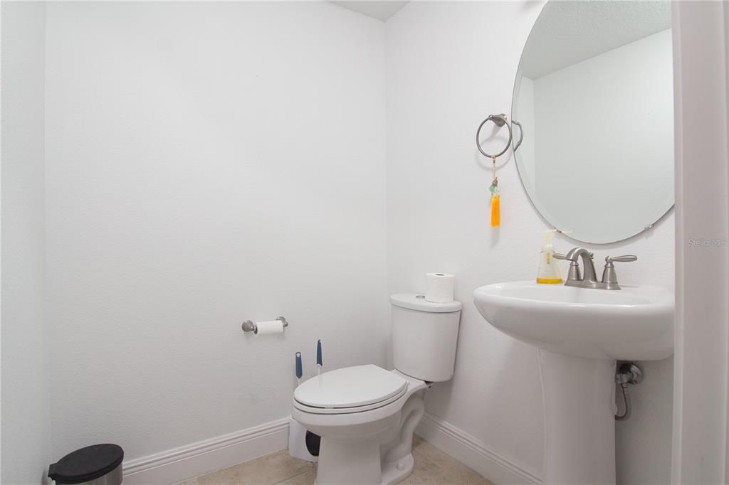 For Rent: $2,300 (2 beds, 2 baths, 1346 Square Feet)