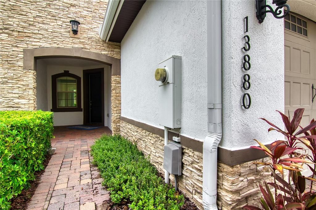 For Rent: $2,300 (2 beds, 2 baths, 1346 Square Feet)