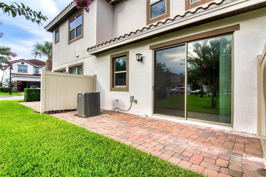 For Rent: $2,300 (2 beds, 2 baths, 1346 Square Feet)