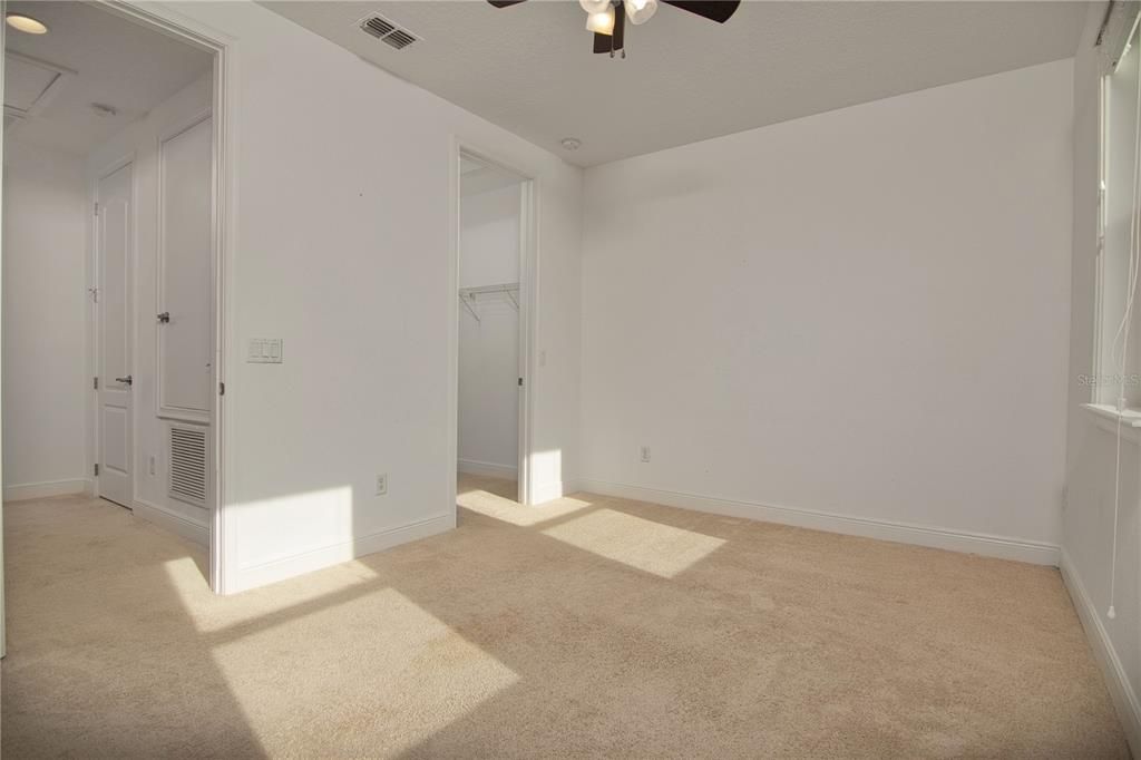 For Rent: $2,300 (2 beds, 2 baths, 1346 Square Feet)