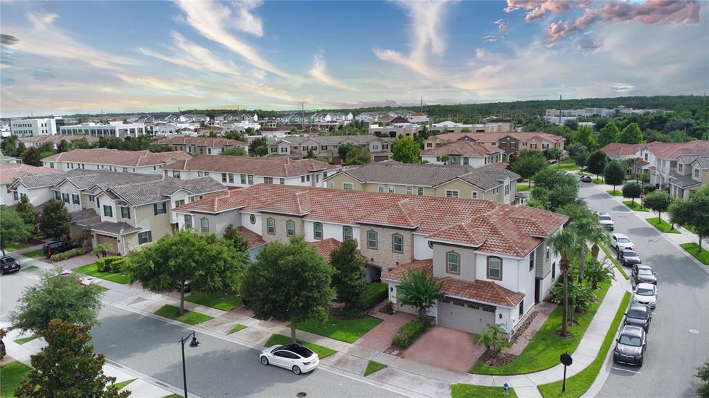 For Rent: $2,300 (2 beds, 2 baths, 1346 Square Feet)
