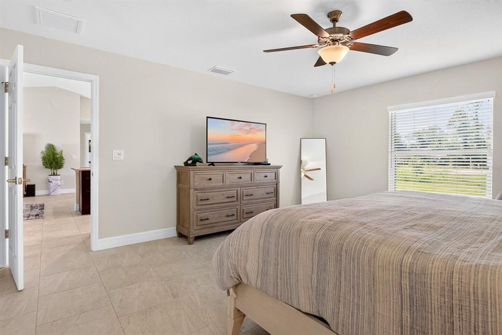 For Sale: $355,000 (3 beds, 2 baths, 1436 Square Feet)