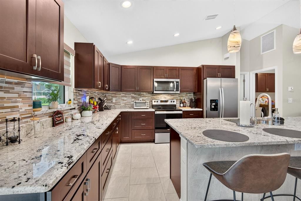 For Sale: $355,000 (3 beds, 2 baths, 1436 Square Feet)