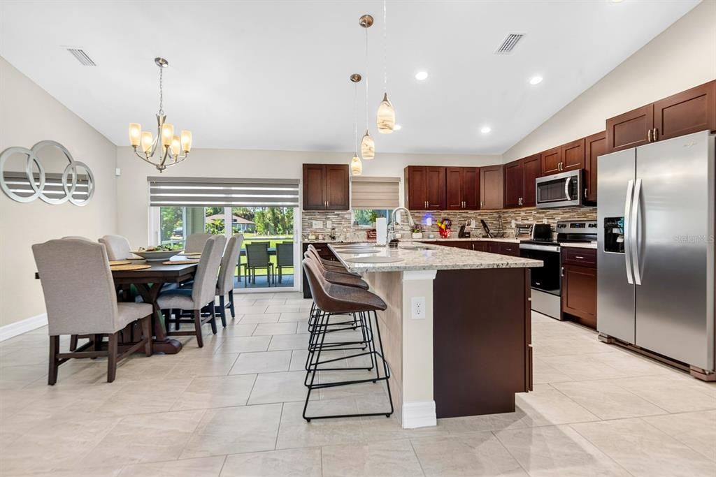 For Sale: $355,000 (3 beds, 2 baths, 1436 Square Feet)