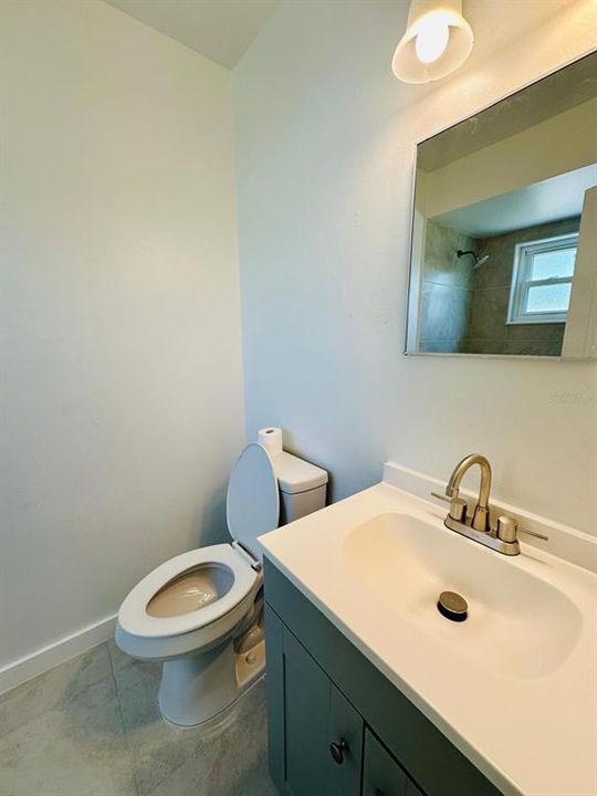 For Rent: $1,800 (3 beds, 2 baths, 1047 Square Feet)