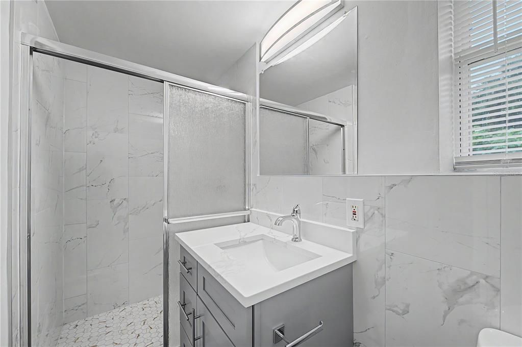 На продажу: $340,000 (3 спален, 1 ванн, 1516 Квадратных фут)
