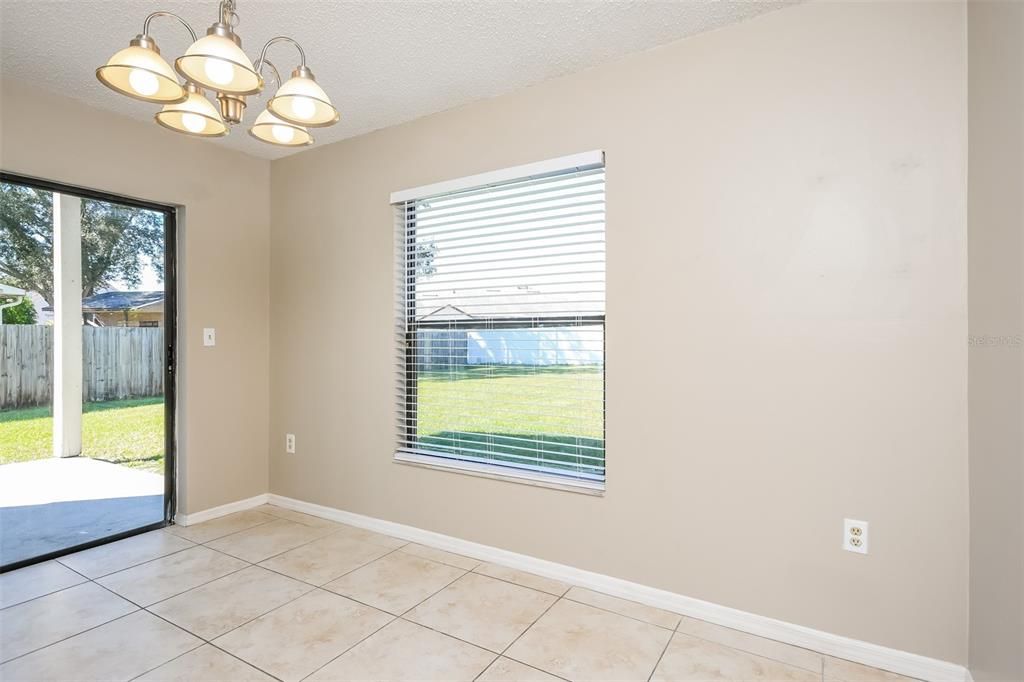 For Sale: $390,000 (3 beds, 2 baths, 1518 Square Feet)