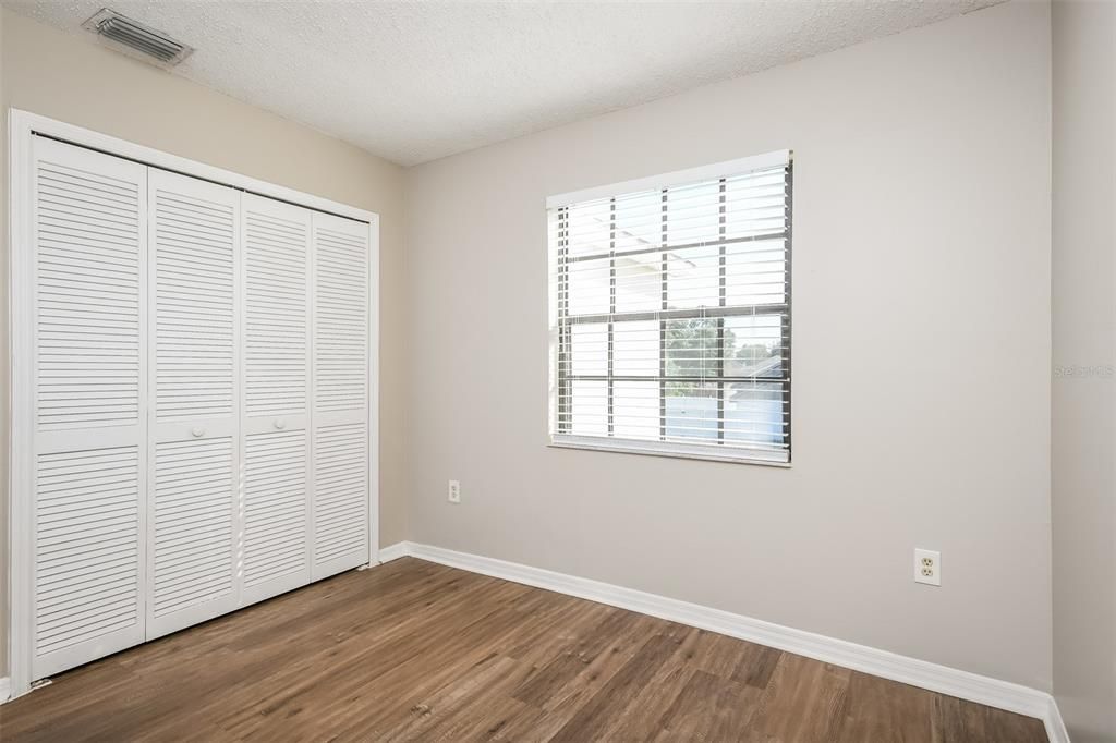 For Sale: $390,000 (3 beds, 2 baths, 1518 Square Feet)