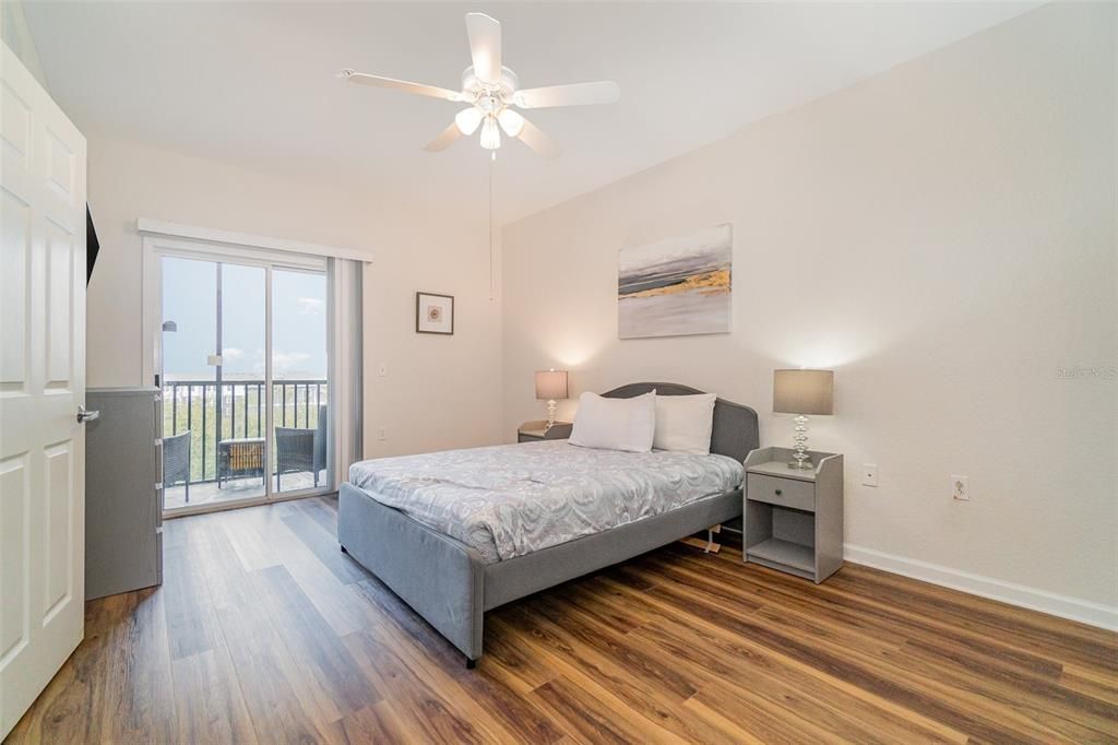 En Venta: $220,000 (3 camas, 2 baños, 1288 Pies cuadrados)