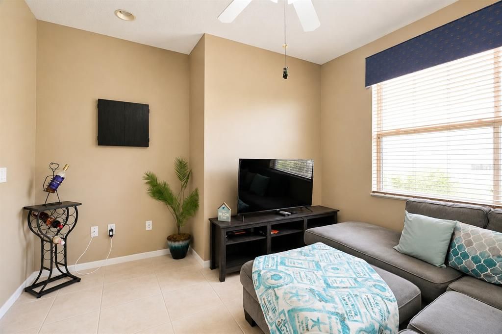 For Sale: $420,000 (3 beds, 2 baths, 1752 Square Feet)