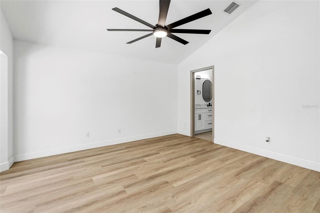 For Sale: $534,900 (3 beds, 2 baths, 1840 Square Feet)