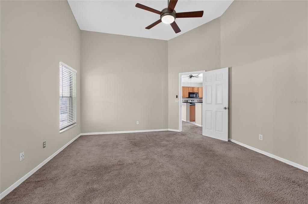For Sale: $430,000 (3 beds, 2 baths, 1598 Square Feet)